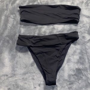 Black bikini set